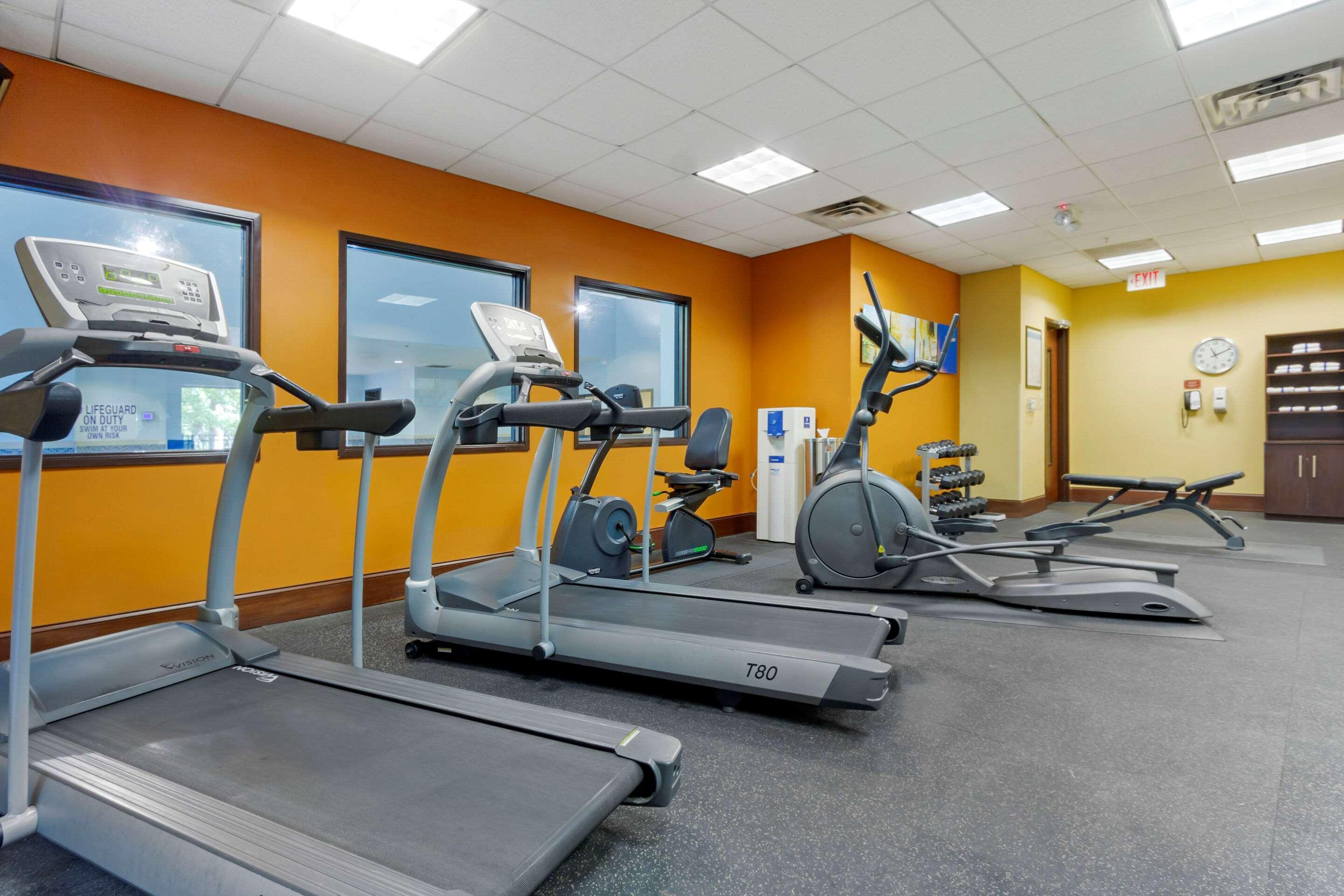 Comfort Suites Charleston West Ashley Ngoại thất bức ảnh