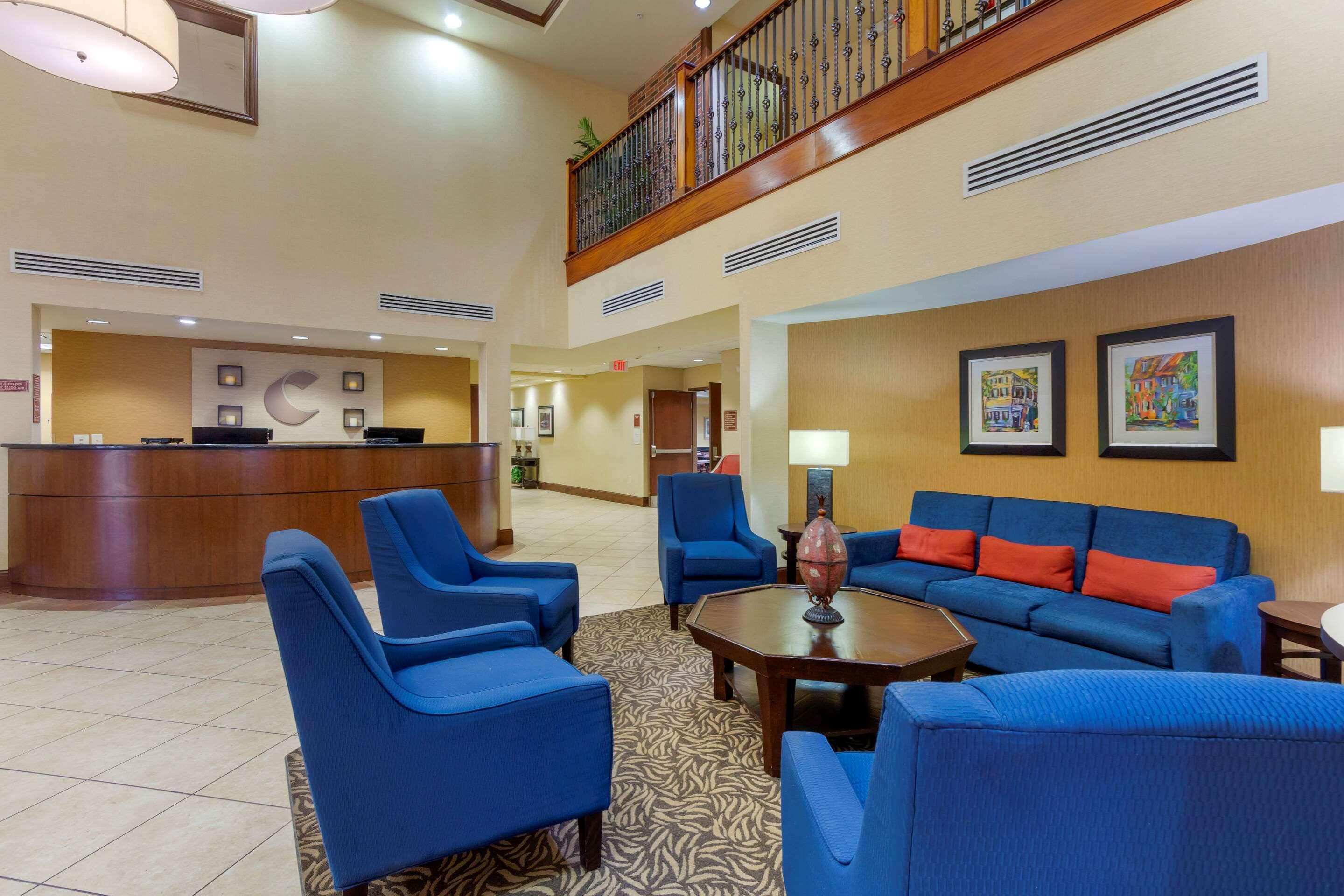 Comfort Suites Charleston West Ashley Ngoại thất bức ảnh