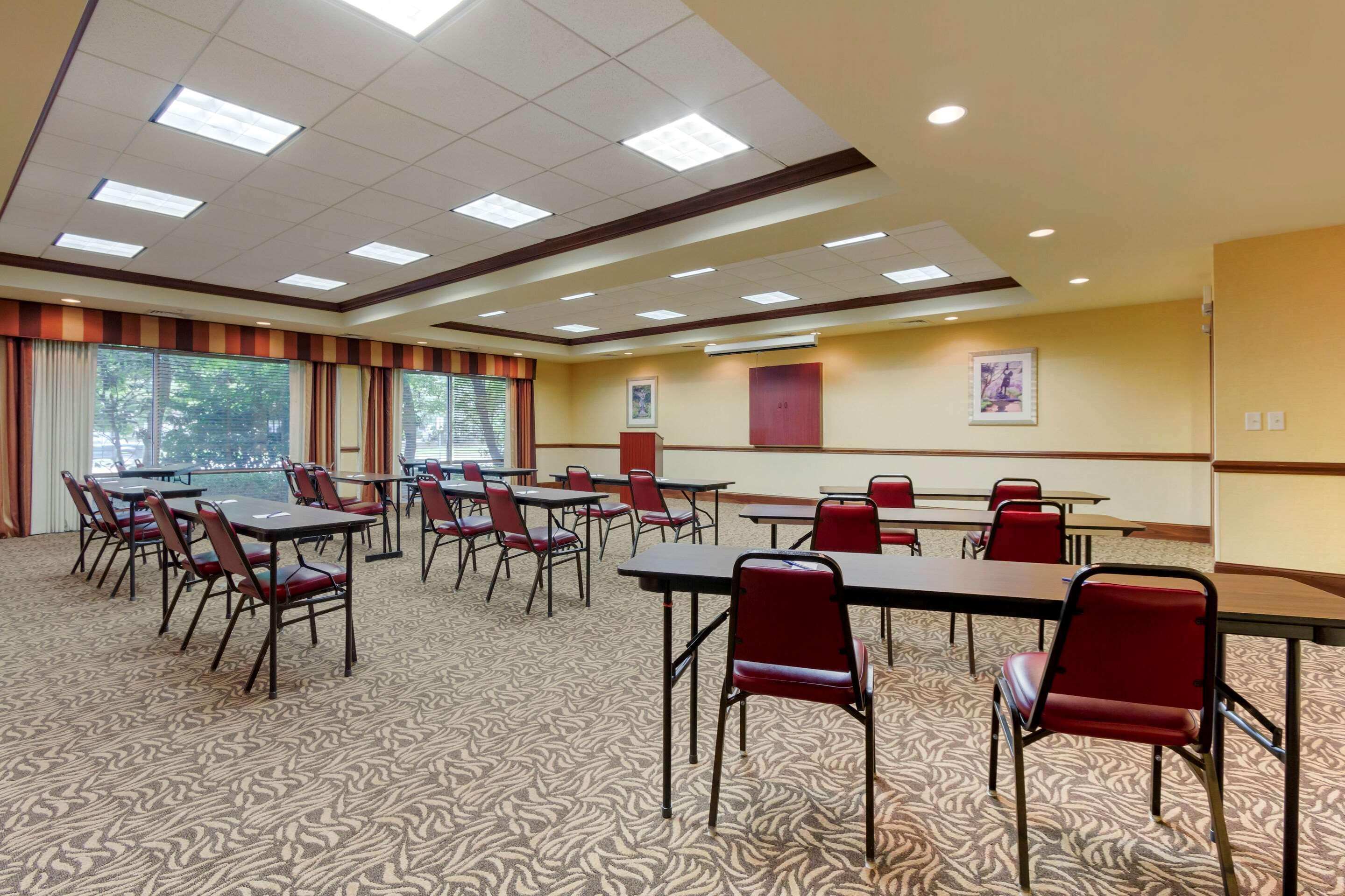 Comfort Suites Charleston West Ashley Ngoại thất bức ảnh