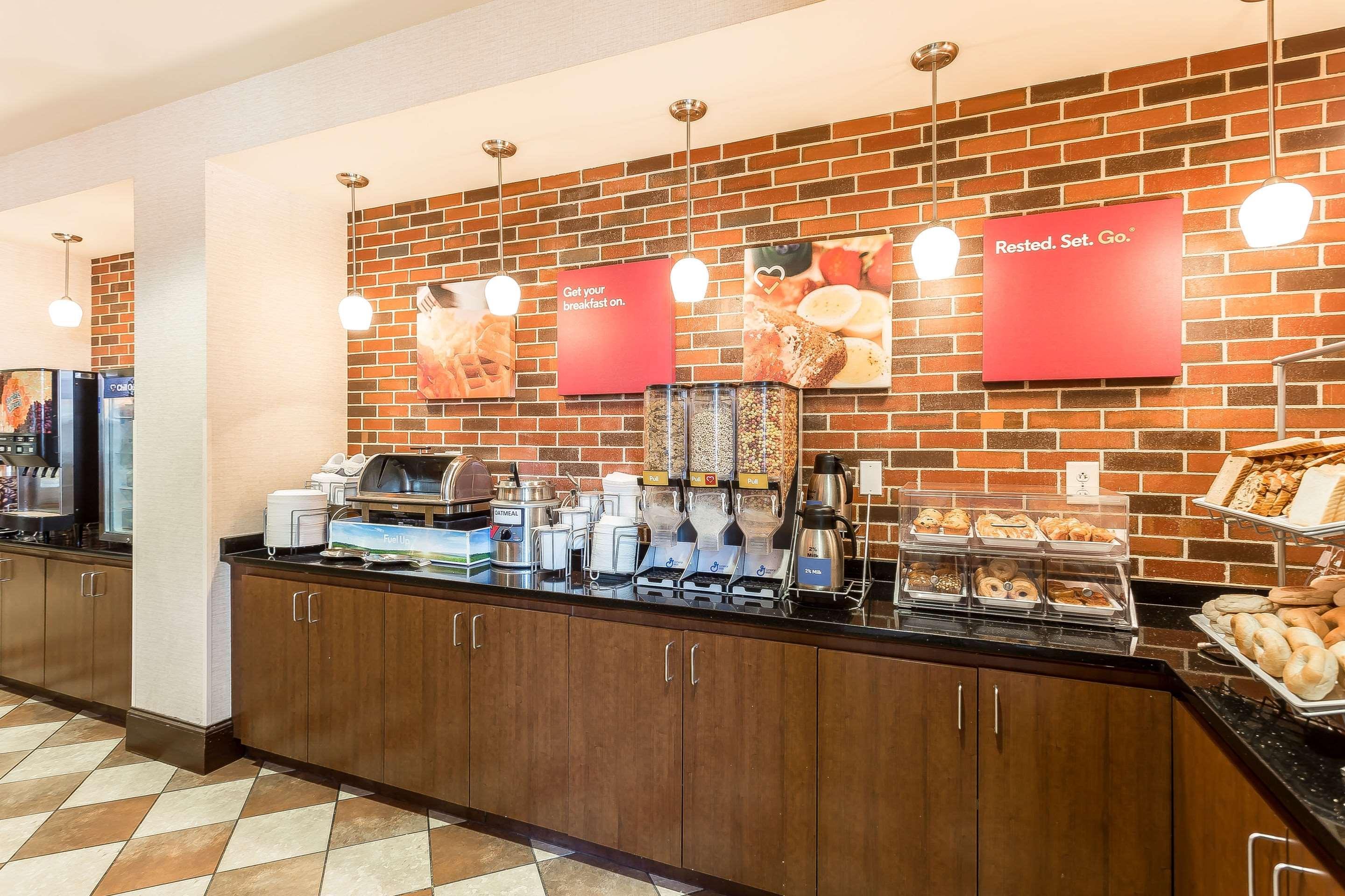 Comfort Suites Charleston West Ashley Ngoại thất bức ảnh