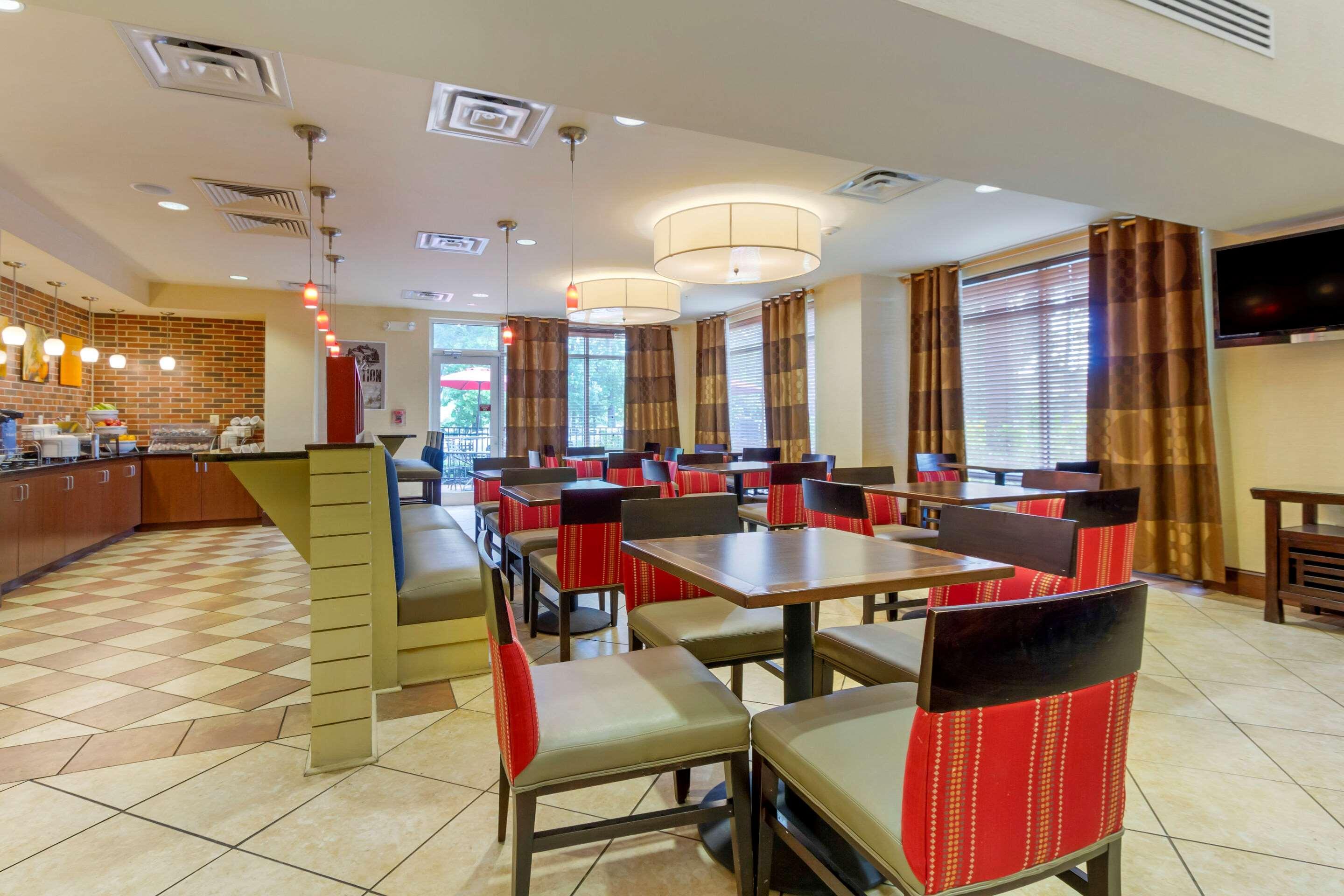 Comfort Suites Charleston West Ashley Ngoại thất bức ảnh