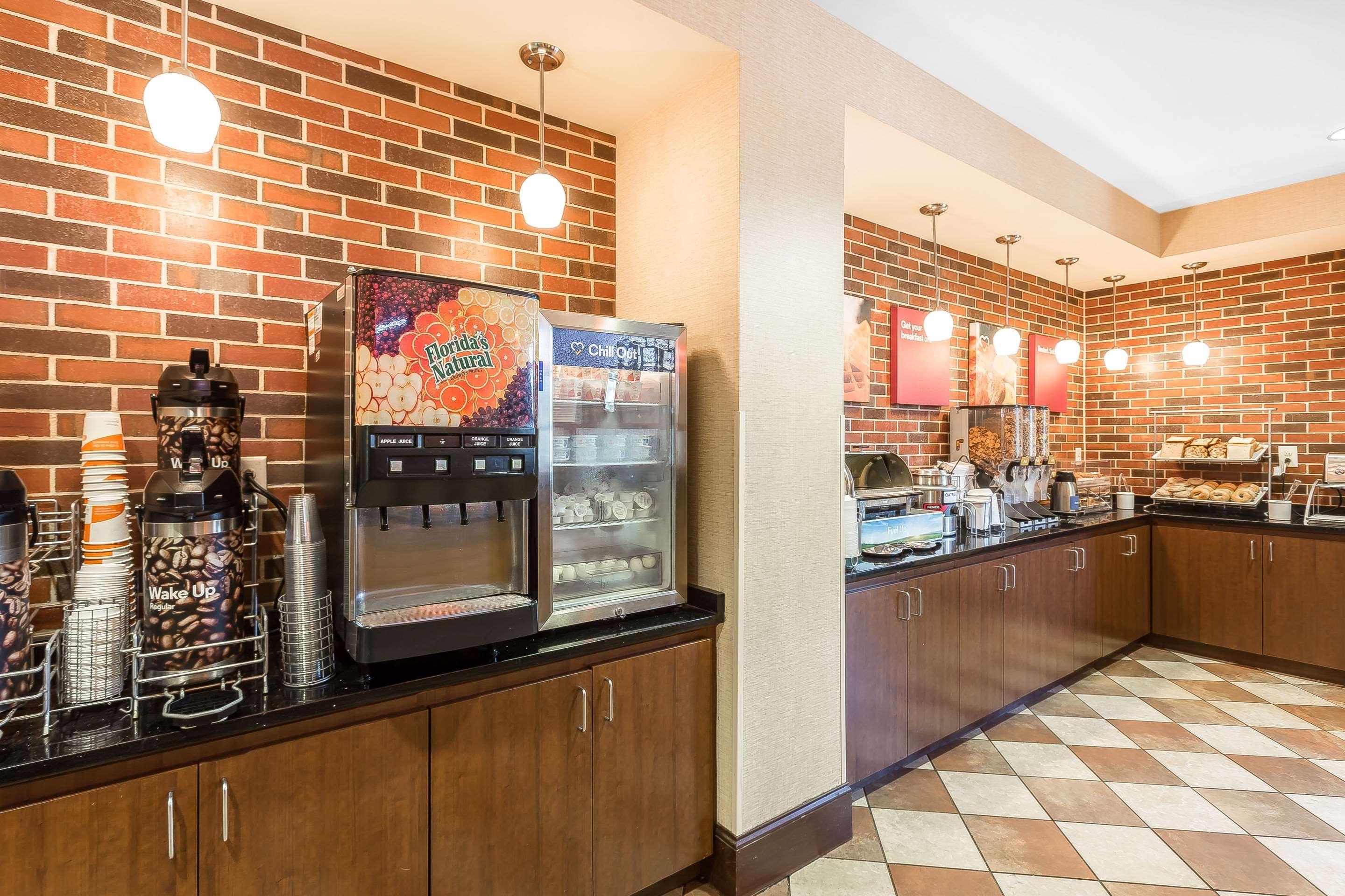 Comfort Suites Charleston West Ashley Ngoại thất bức ảnh