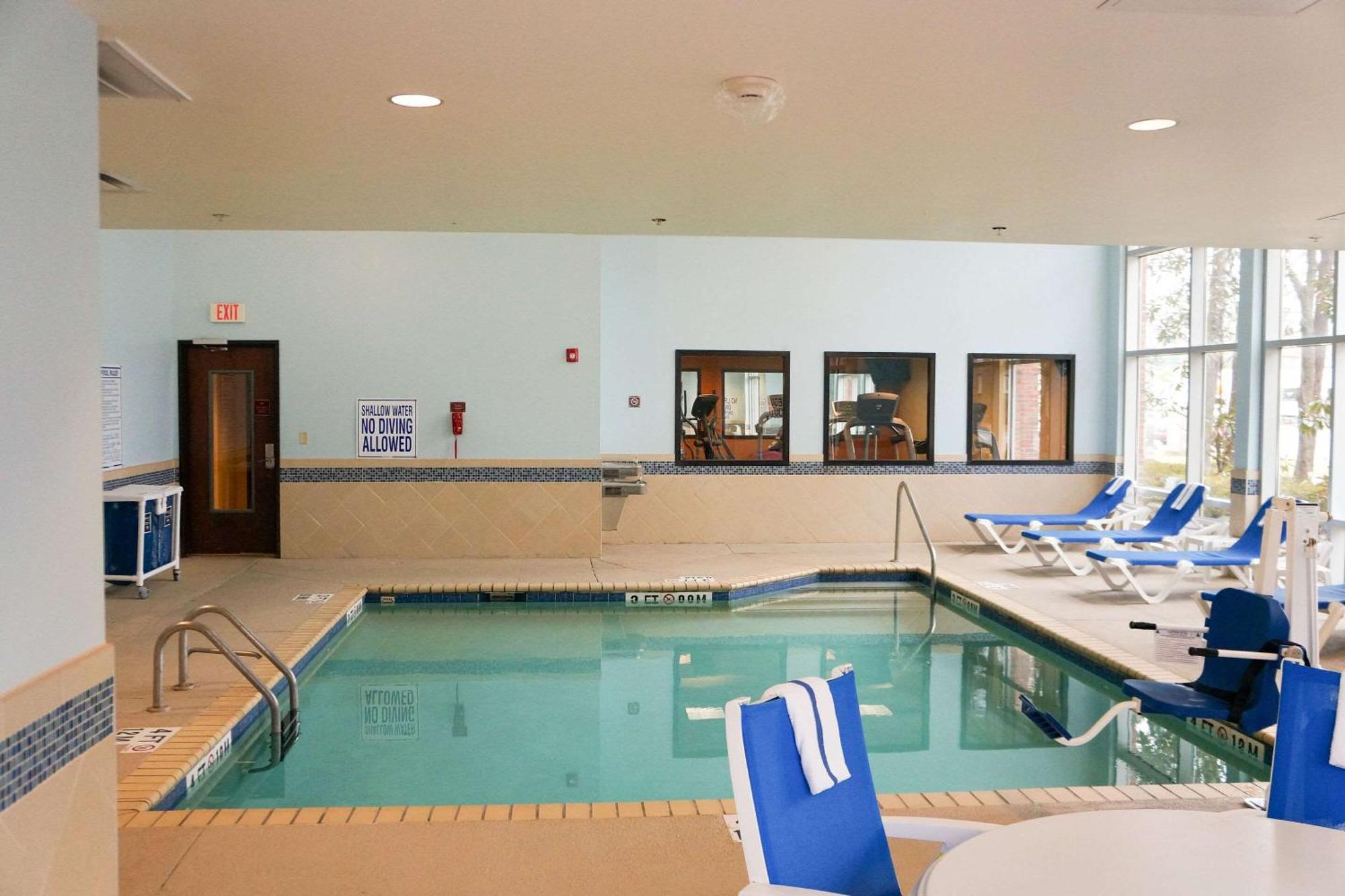 Comfort Suites Charleston West Ashley Ngoại thất bức ảnh