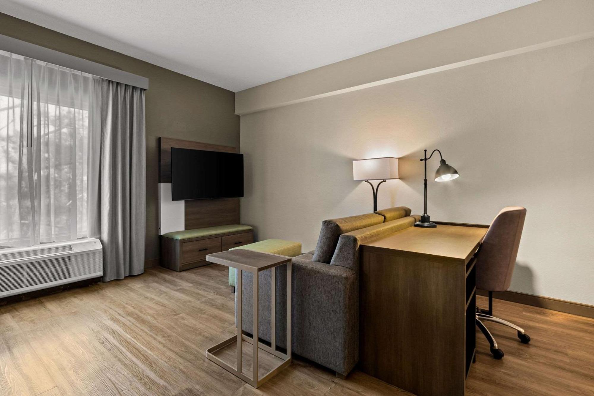 Comfort Suites Charleston West Ashley Ngoại thất bức ảnh