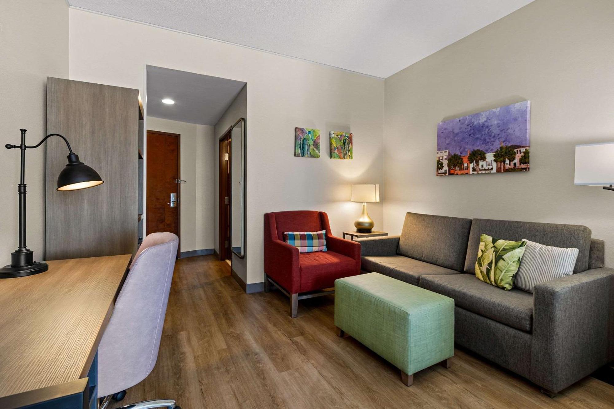 Comfort Suites Charleston West Ashley Ngoại thất bức ảnh